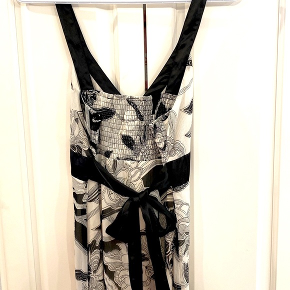 Coupé Collection dress. Excellent condition. Sheer with liner underneath. - Picture 4 of 7